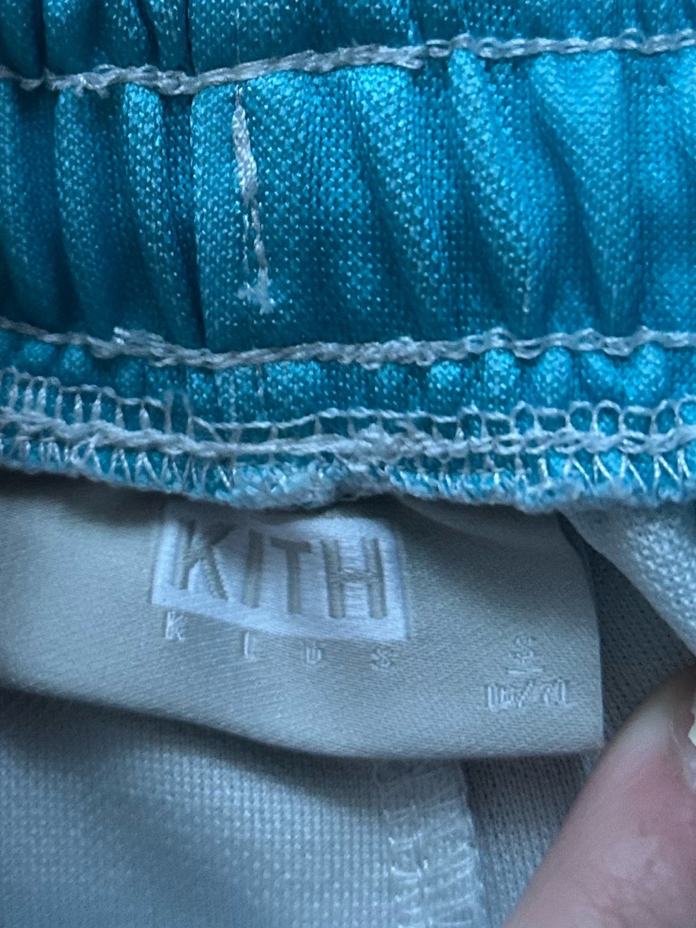 Kith Kids Fluid Soccer Jordan Short ombré blue small - Picture 5 of 8